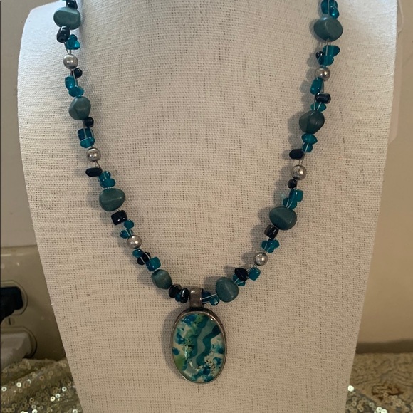 Vintage signed Chico’s Blue Beaded Necklace - Picture 3 of 5